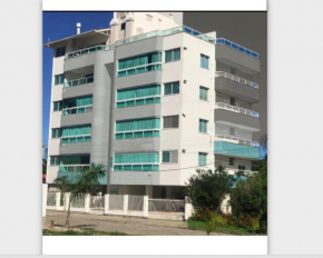 Apartamento Cobertura PALMAS DO ARVOREDO para 7 pessoas a 250m do mar com terraço e vista maravilhosa